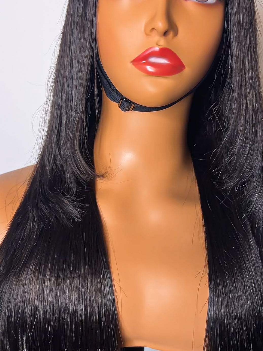 NEW! Black Lira Layered Striaght Glueless HD Lace Front Wig
