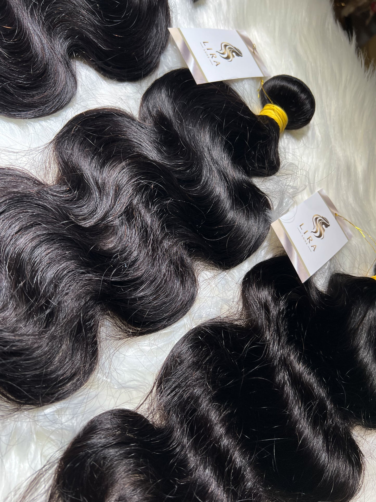 Lucy luscious Body Wave Bundles