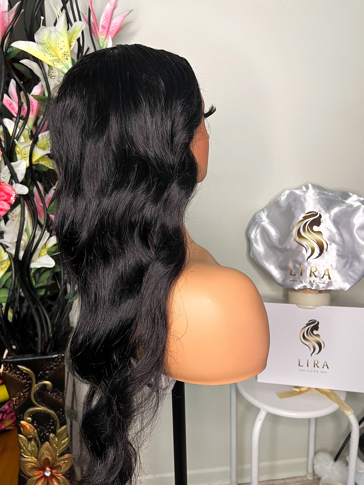 Gloria Glueless Body Wave HD Lace Front Wig