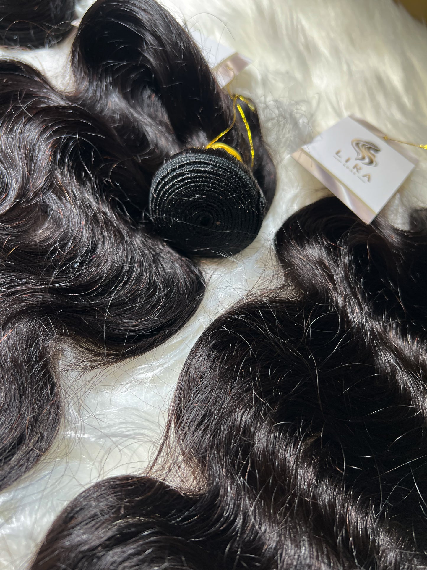 Lucy luscious Body Wave Bundles