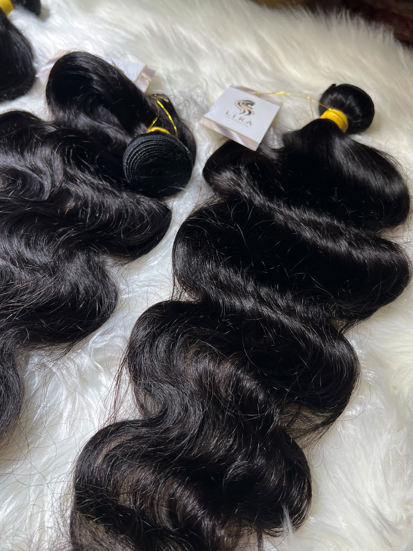 Lucy luscious Body Wave Bundles